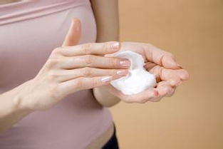 论肌肤护理的重要性 构建健康皮肤的科学与艺术